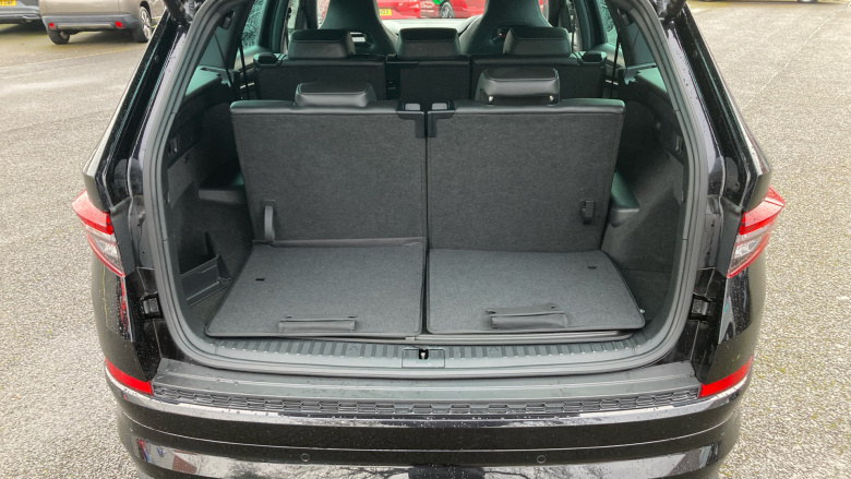 Skoda Kodiaq 2.0 TDI Sport Line 4x4 5dr DSG [7 Seat] Diesel Estate